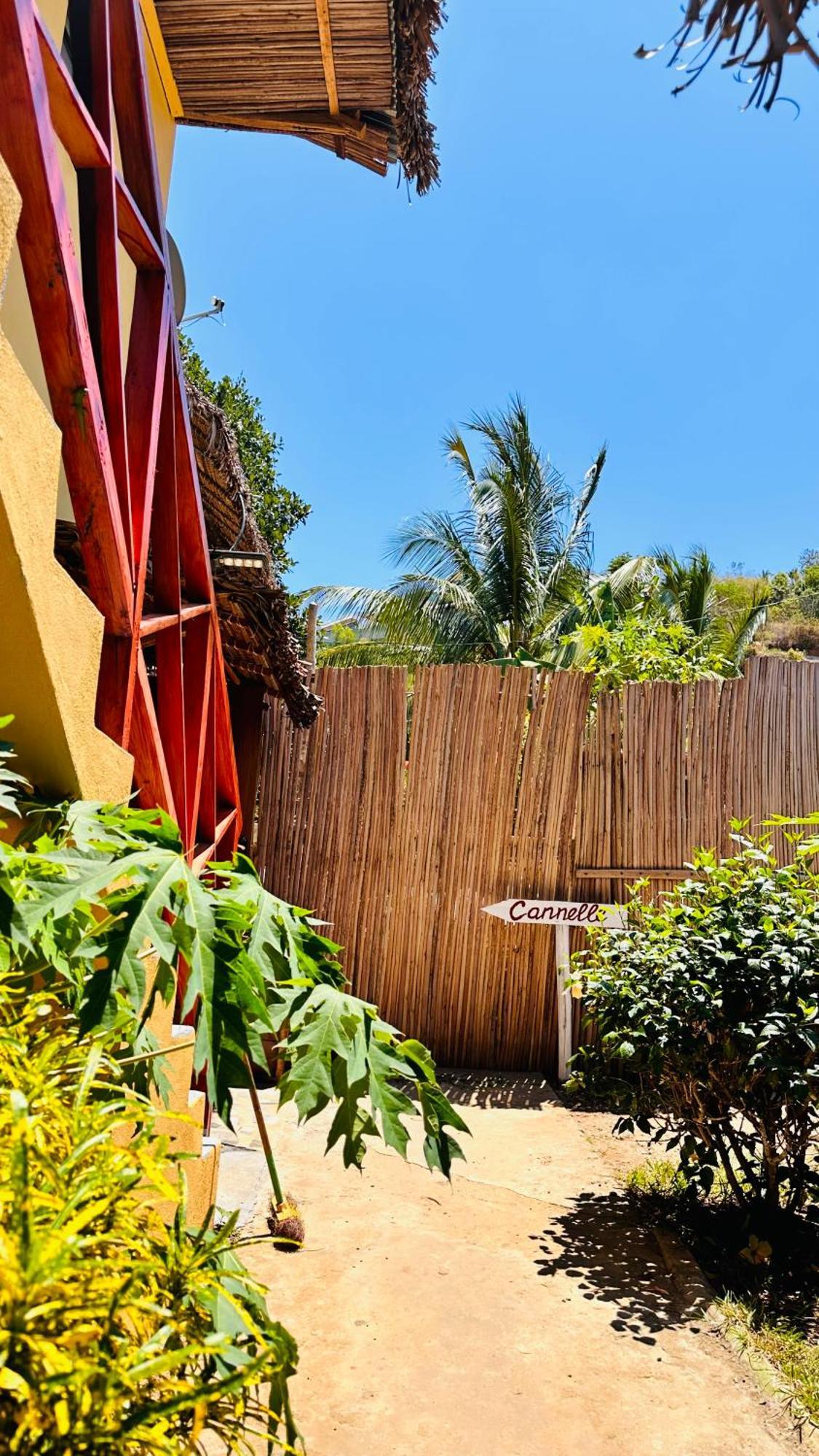 Bungalows Des Tropiques Nosy Be Exterior photo
